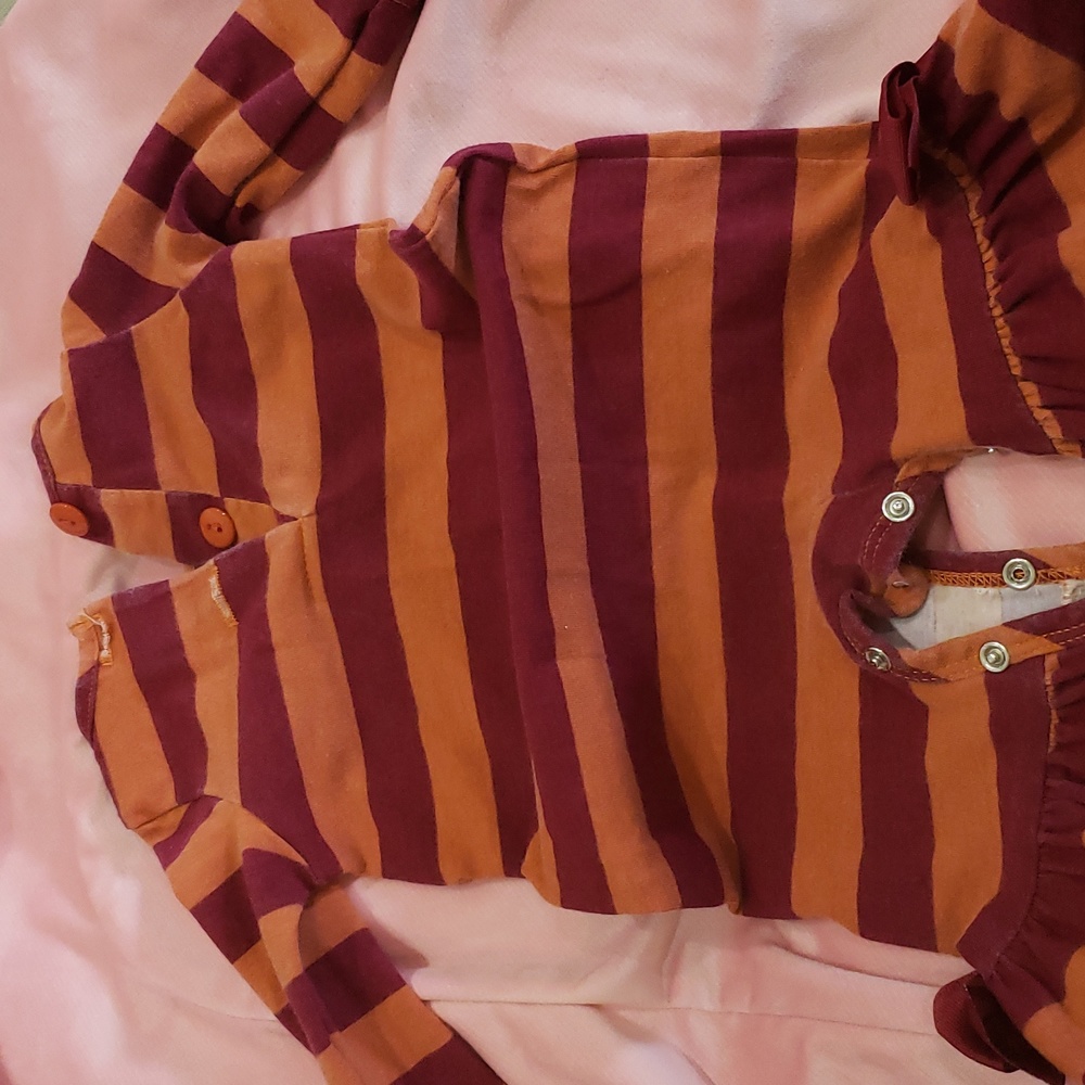 RicRac & Ruffles 3/6 pants romper Ruffle legs & bow * - Picture 5 of 8